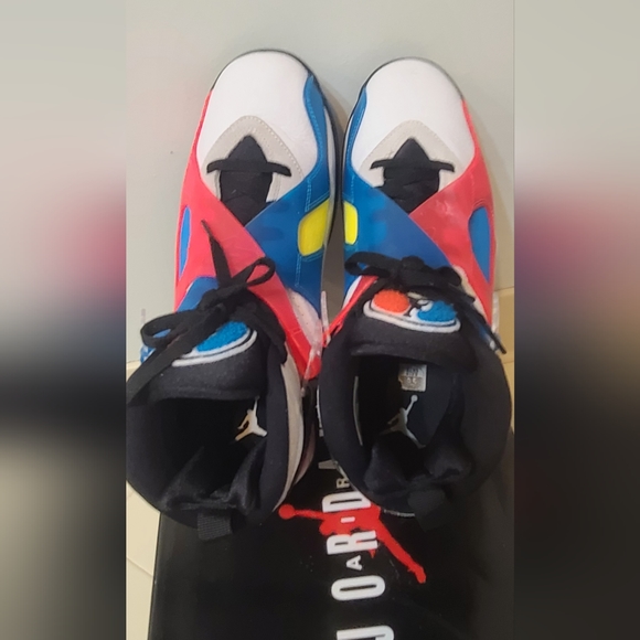 Air Jordan Retro 8 SE - Picture 8 of 12